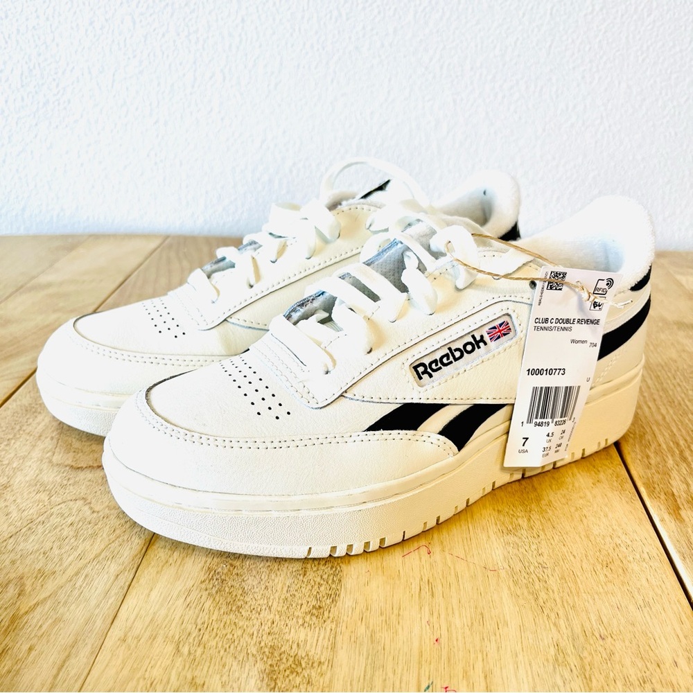 Reebok Double Club C Revenge women’s 7 NWT authentic low top black white